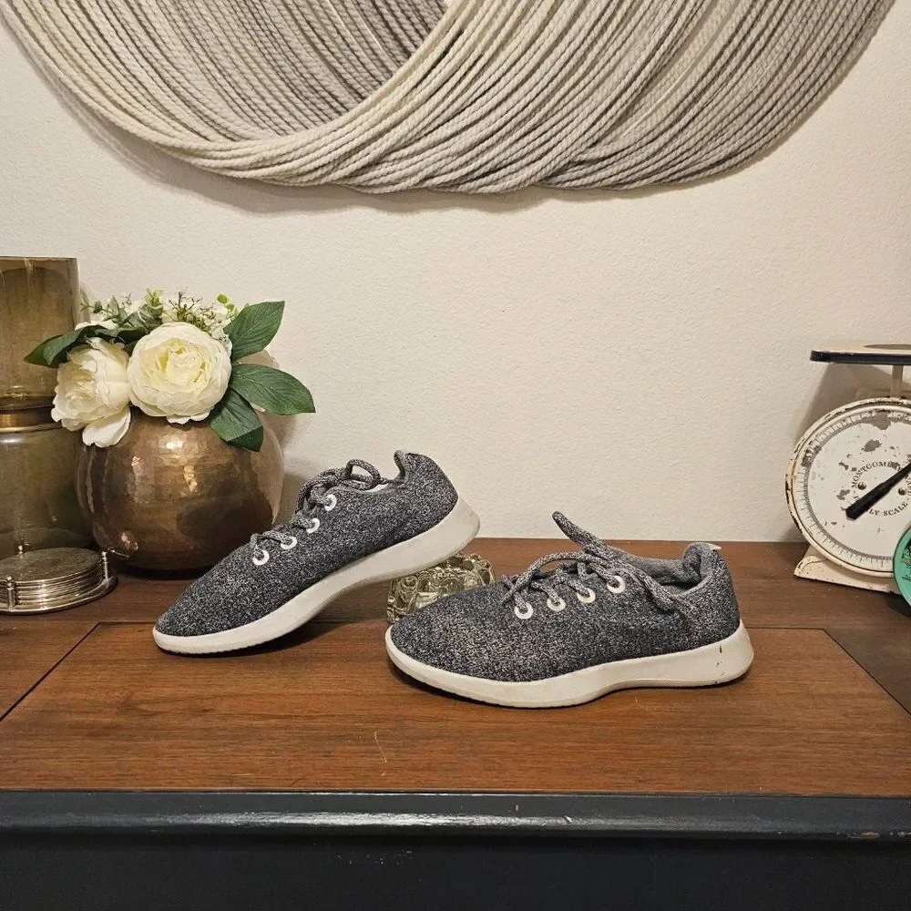 Allbirds Wool Runners in Heathered Grey Sz 9